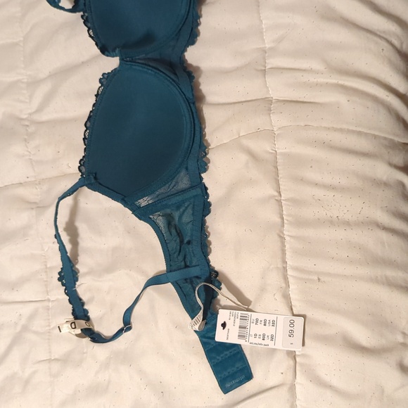 Intimissimi lace bra, 32D - Picture 3 of 3